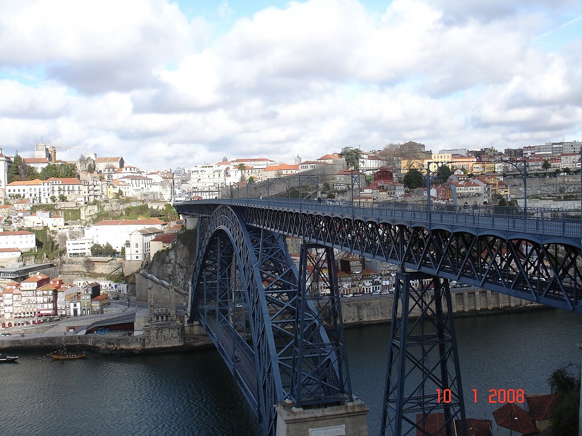 D. Luís Bridge
